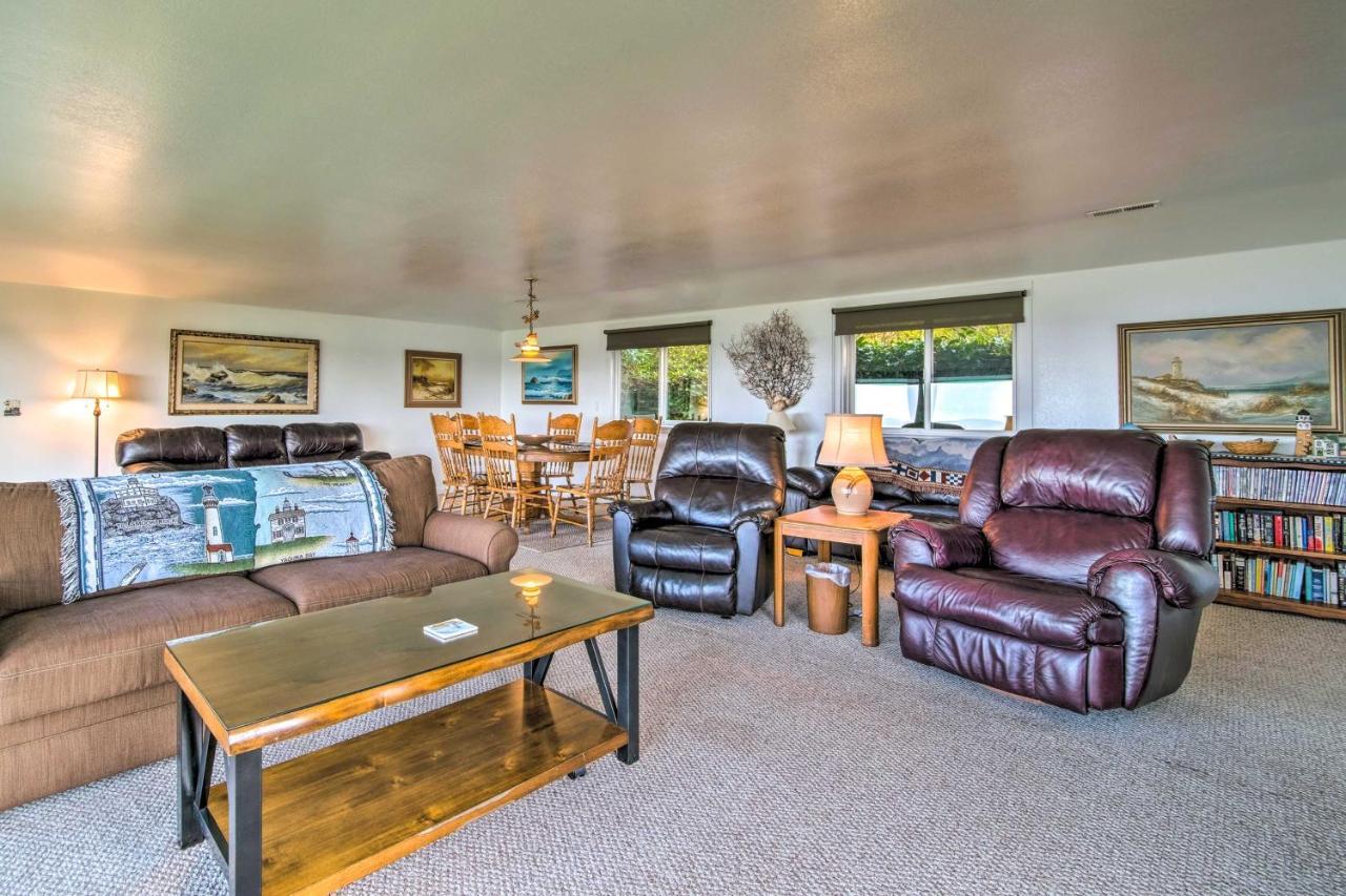 Cliffside Lighthouse Beach Home With Ocean View Coos Bay Eksteriør bilde