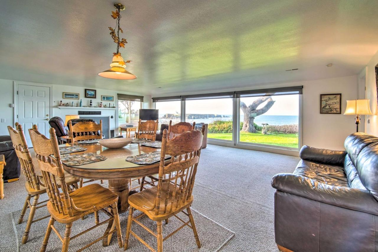 Cliffside Lighthouse Beach Home With Ocean View Coos Bay Eksteriør bilde
