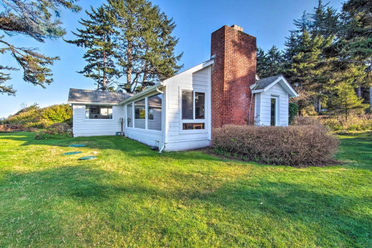 Cliffside Lighthouse Beach Home With Ocean View Coos Bay Eksteriør bilde
